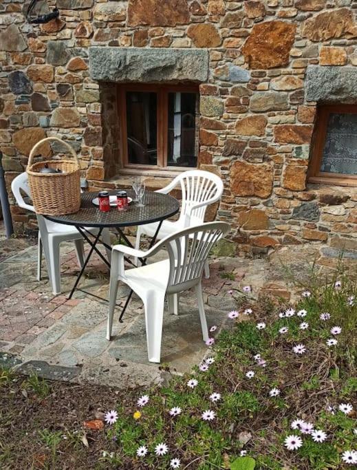 Charmante Petite Maison De Pecheur - Proche Ile De Brehat Et Gr34 Lézardrieux Eksteriør bilde